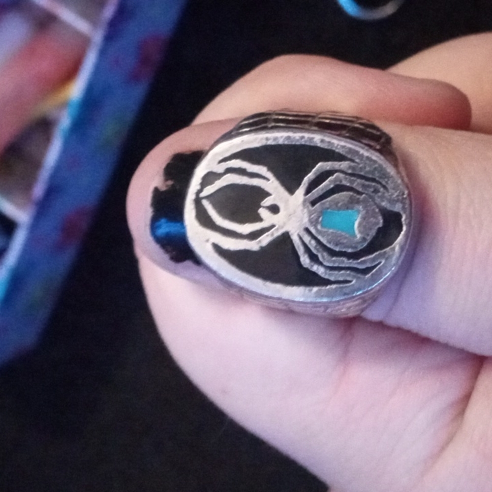 Vintage black widow enamel ring